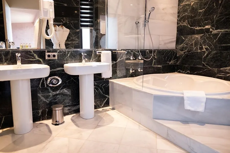 Albons Hotel - Country Boutique Hotel 4*,